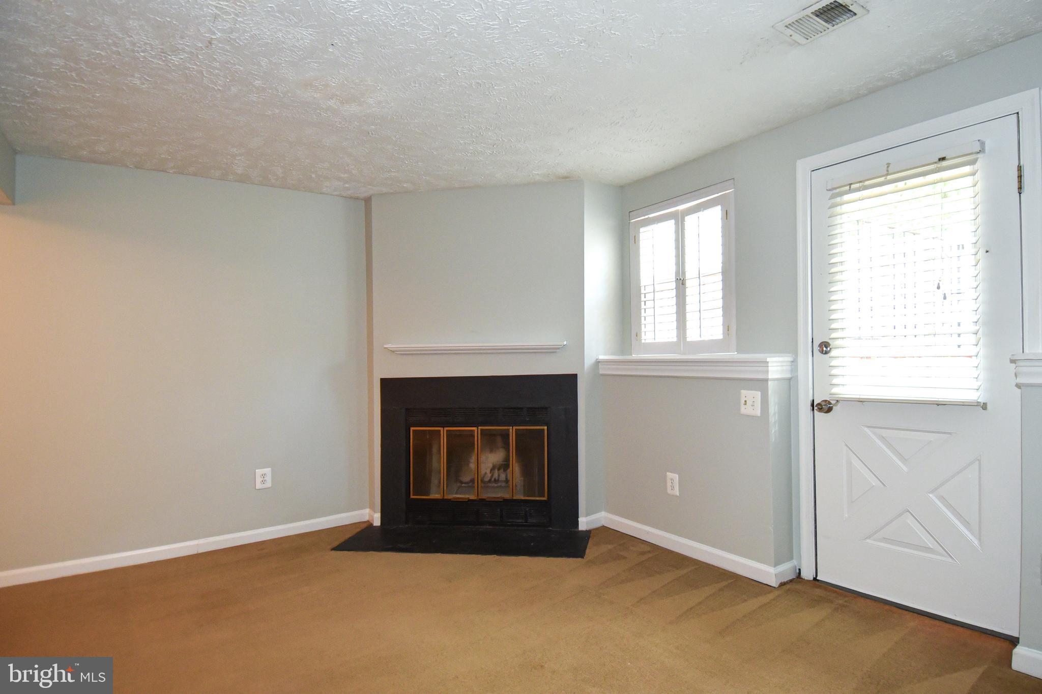 1545 Woodcrest Drive Reston, VA 20194 - Photo 33 of 40