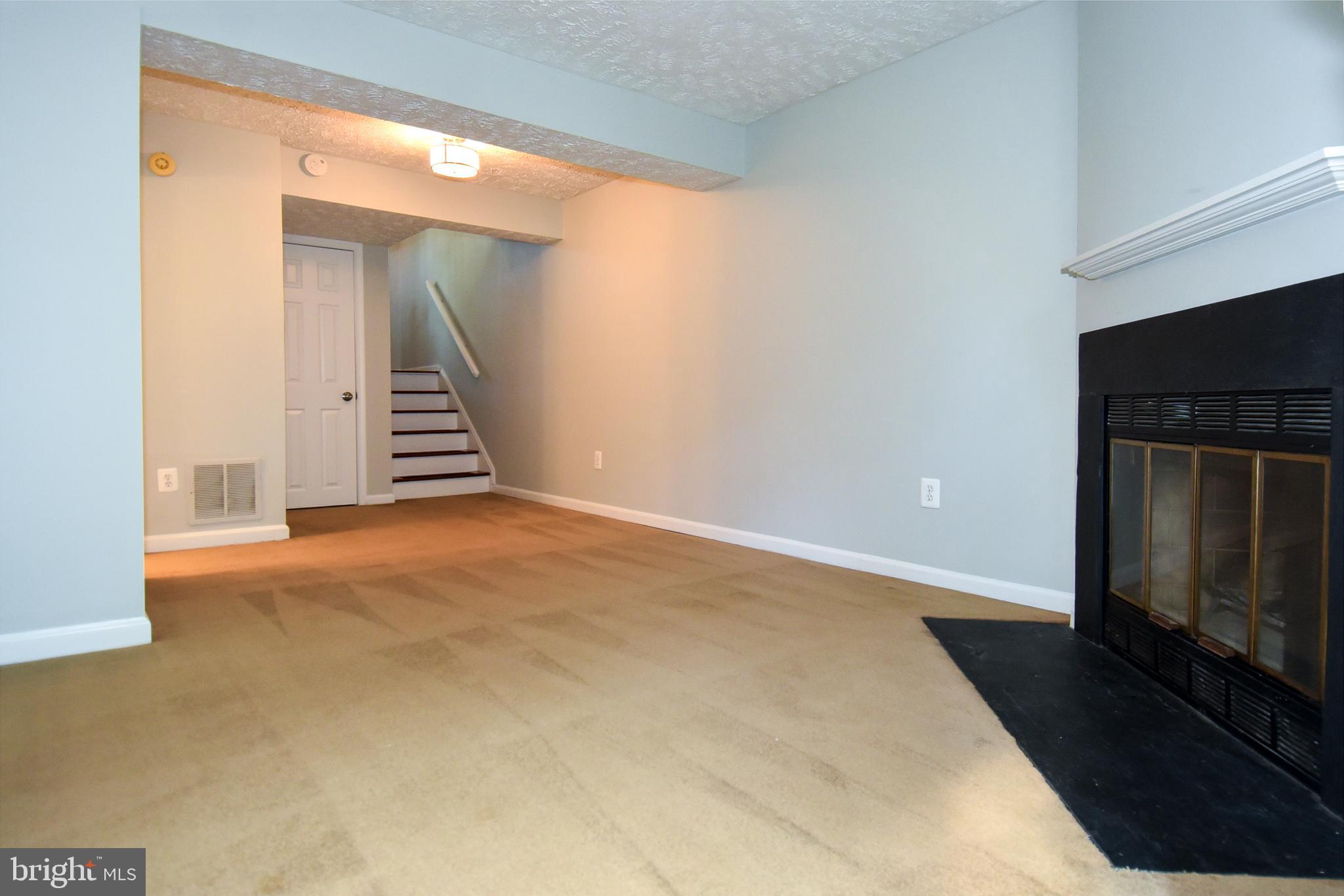 1545 Woodcrest Drive Reston, VA 20194 - Photo 34 of 40