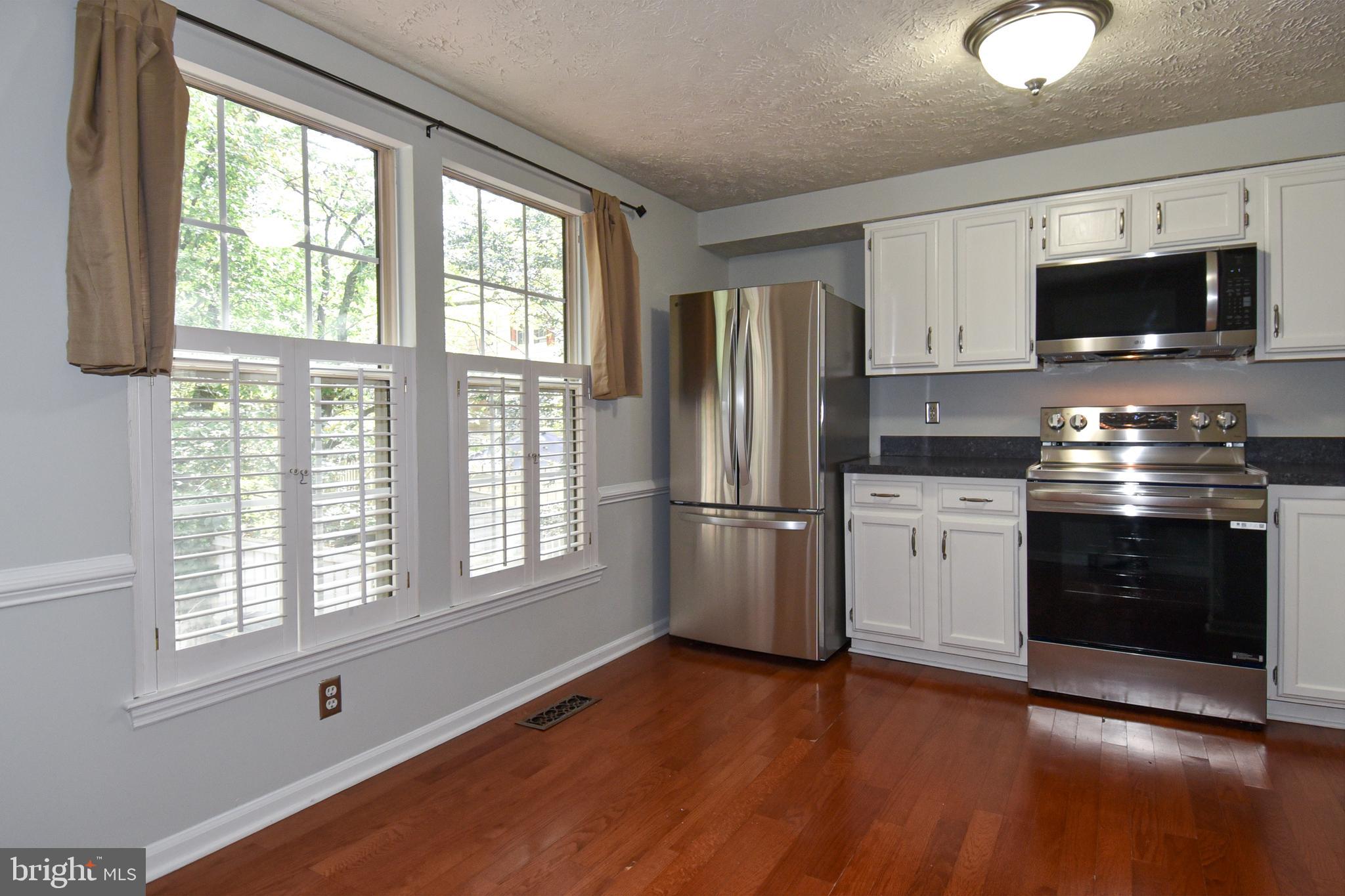 1545 Woodcrest Drive Reston, VA 20194 - Photo 6 of 40