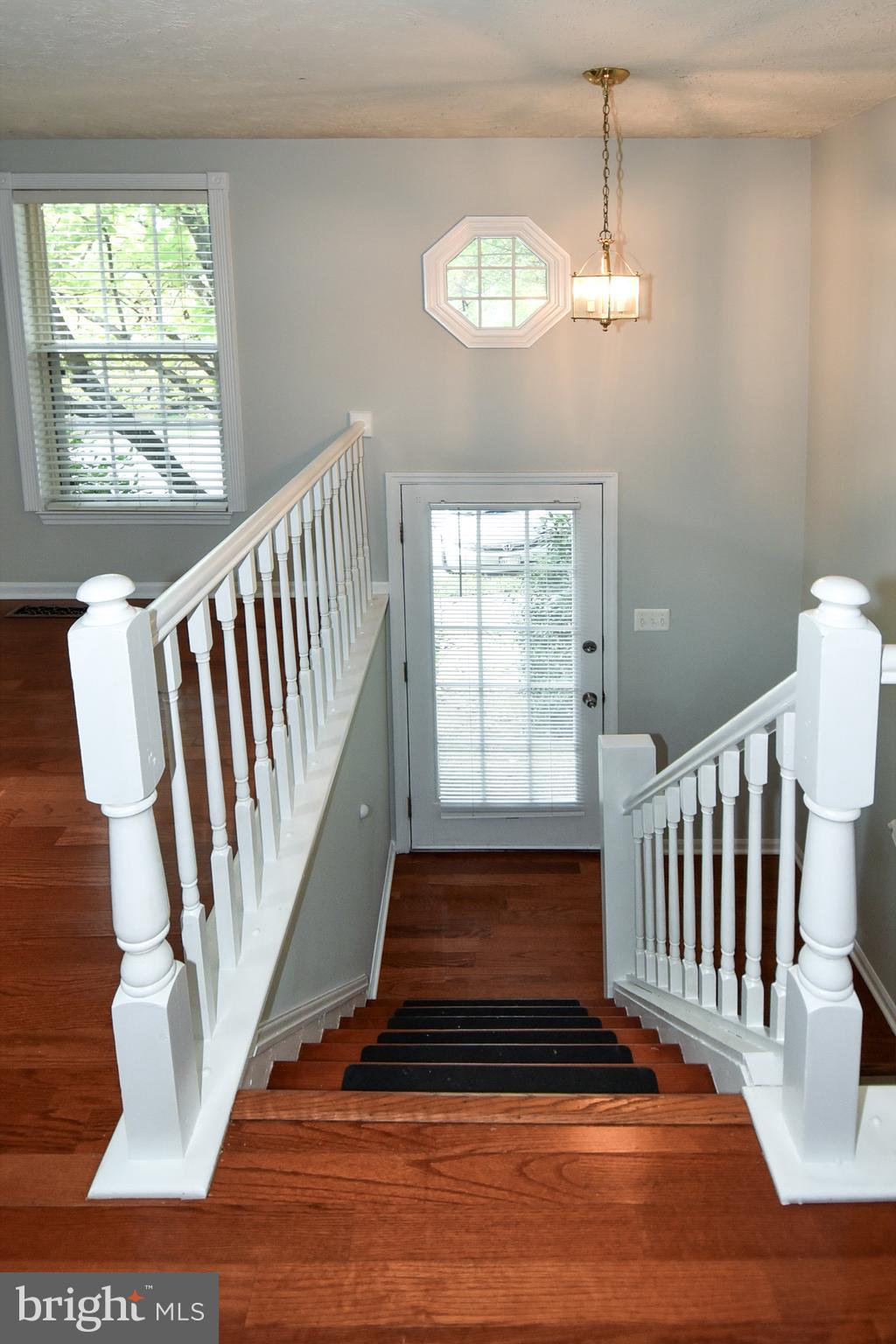 1545 Woodcrest Drive Reston, VA 20194 - Photo 7 of 40