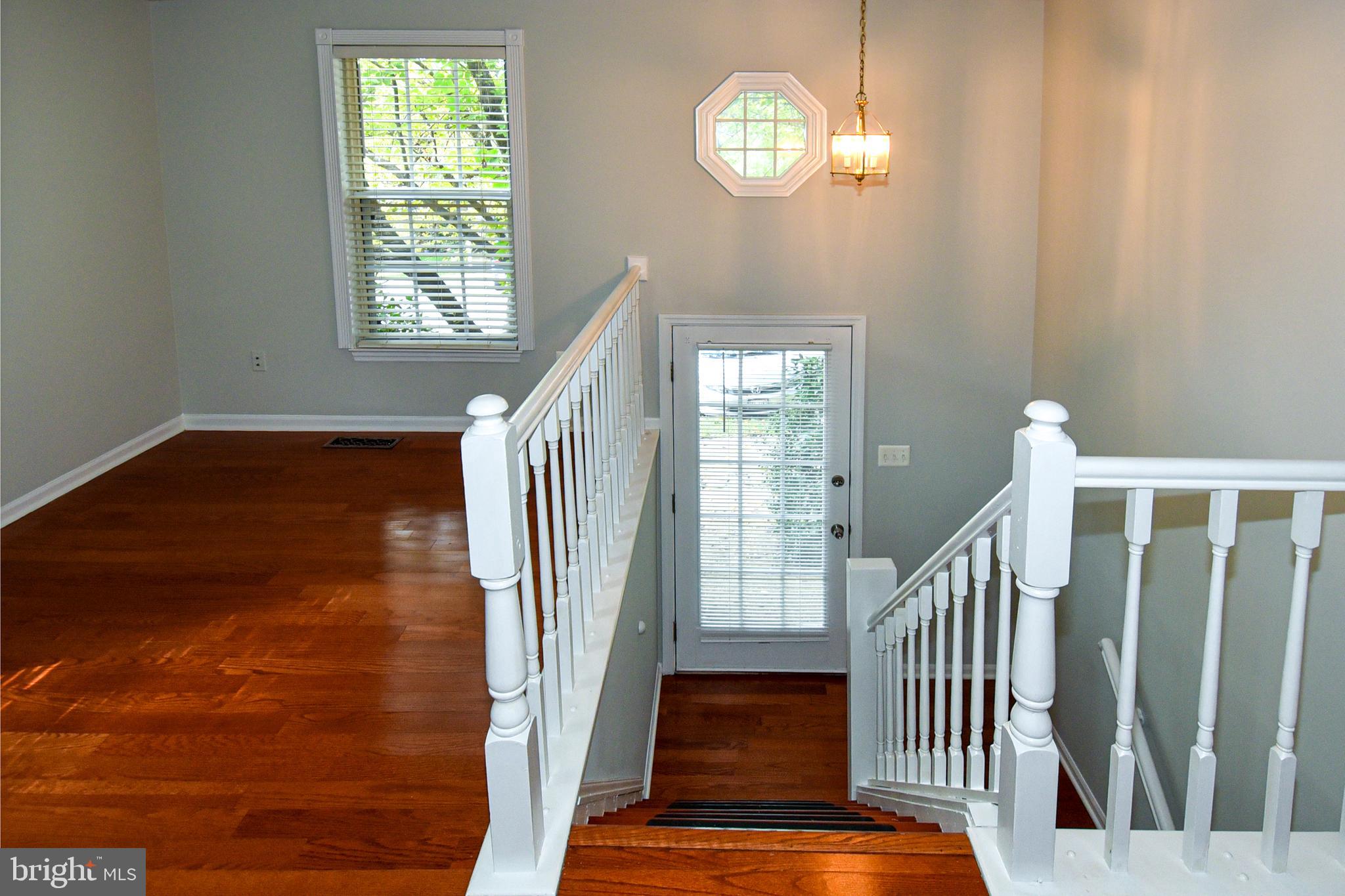 1545 Woodcrest Drive Reston, VA 20194 - Photo 8 of 40