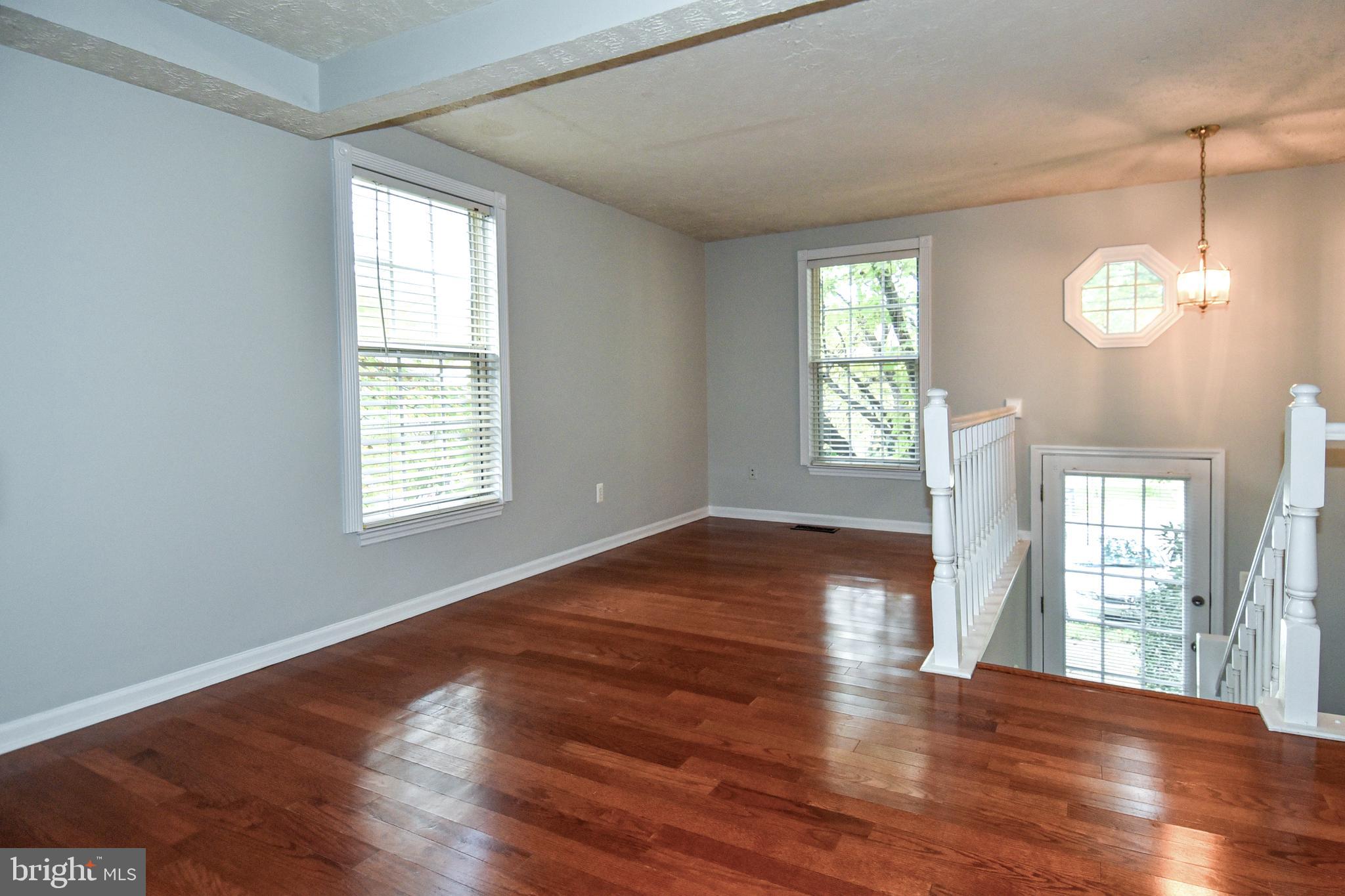 1545 Woodcrest Drive Reston, VA 20194 - Photo 10 of 40