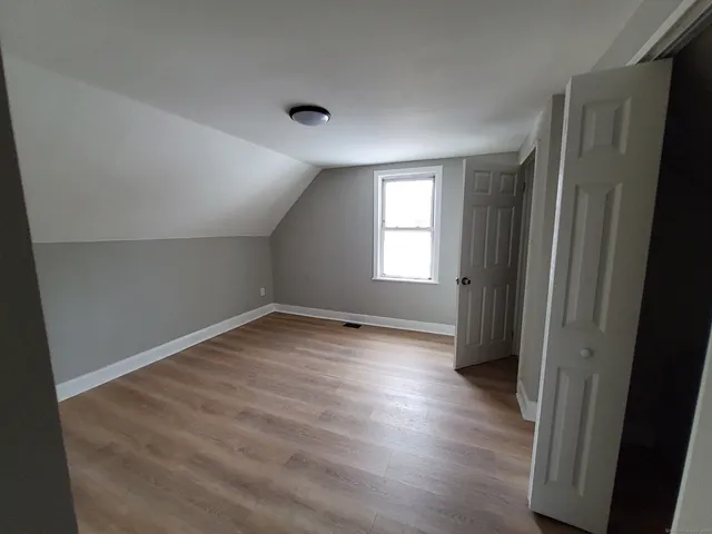 $2,000 | 52 Daggett Street, New Haven, CT 06519