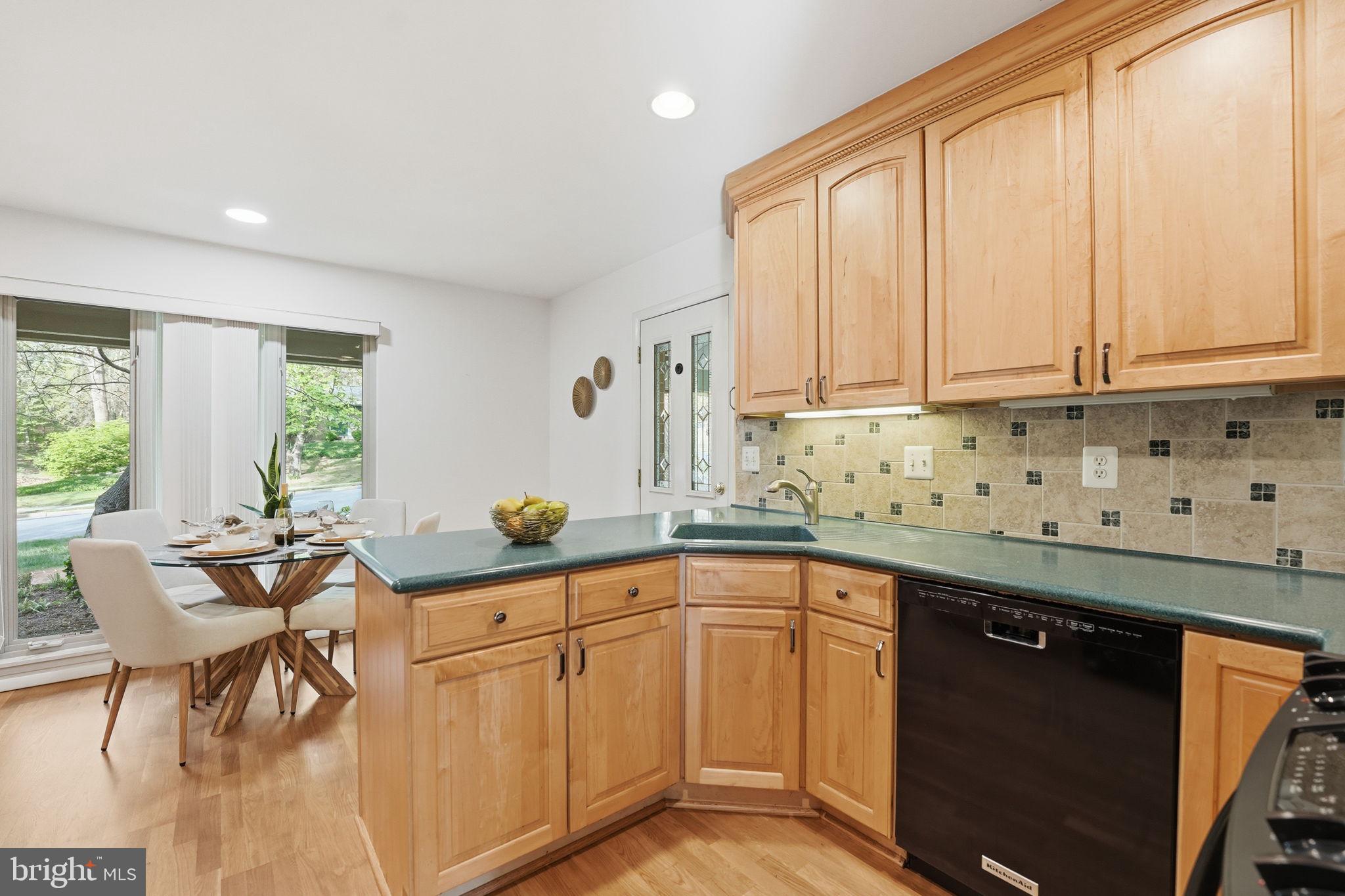 11002 Ring Road Reston, VA 20190 - Photo 9 of 64 Kitchen