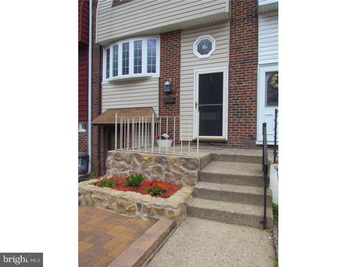 4209 Fairdale Road Philadelphia, PA 19154 - Photo 2 of 23 Exterior Front