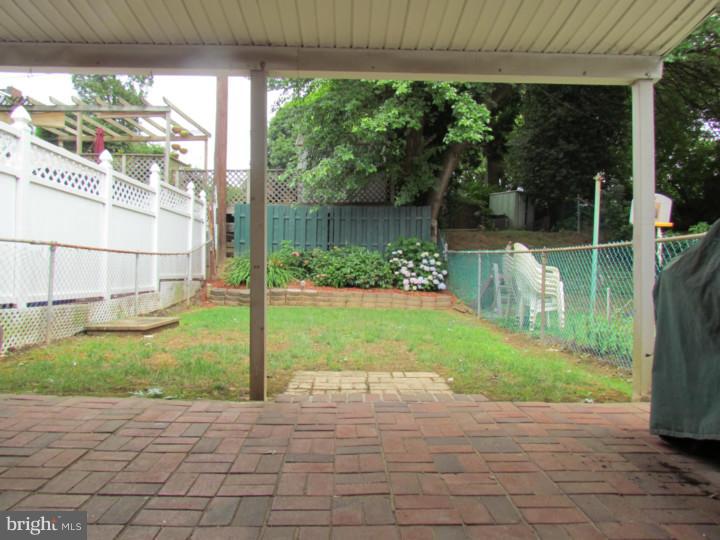 4209 Fairdale Road Philadelphia, PA 19154 - Photo 3 of 23 Back Yard