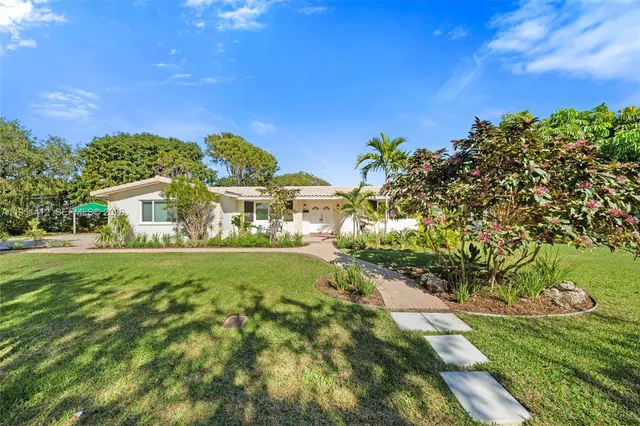 $7,200 | 7021 Southwest 107th Street, Pinecrest, FL 33156