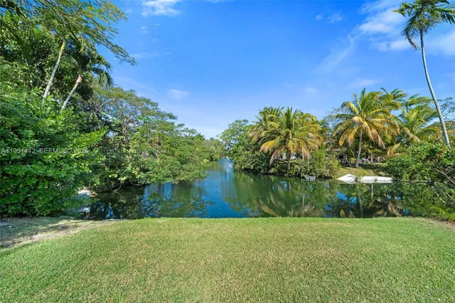 $7,200 | 7021 Southwest 107th Street, Pinecrest, FL 33156