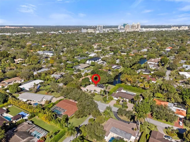 $7,200 | 7021 Southwest 107th Street, Pinecrest, FL 33156