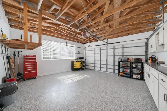 $7,200 | 7021 Southwest 107th Street, Pinecrest, FL 33156