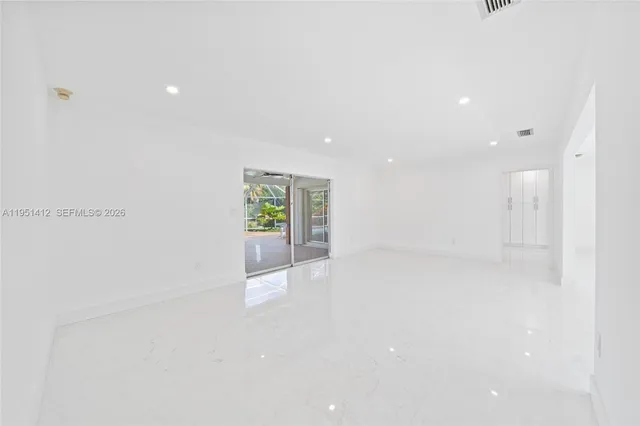 $7,200 | 7021 Southwest 107th Street, Pinecrest, FL 33156