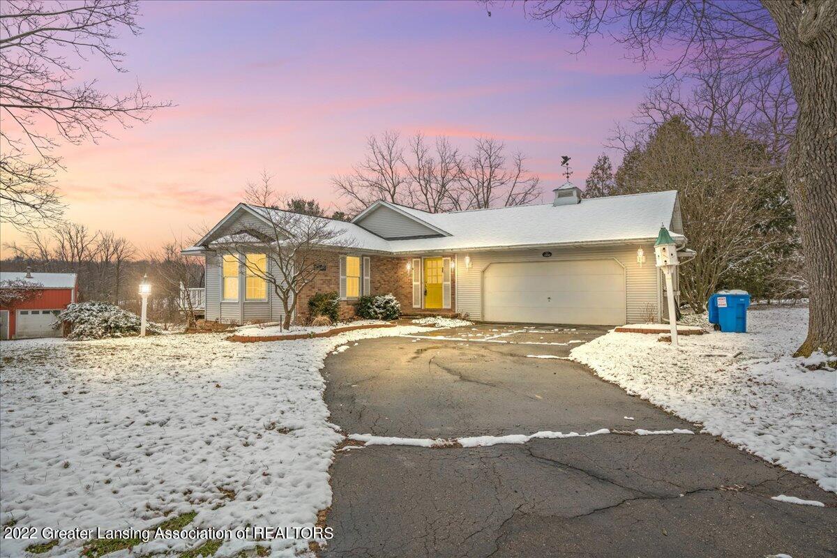 6746 Cole Road Bancroft, MI 48414 - Photo 1 of 57 06-Media Jett-17