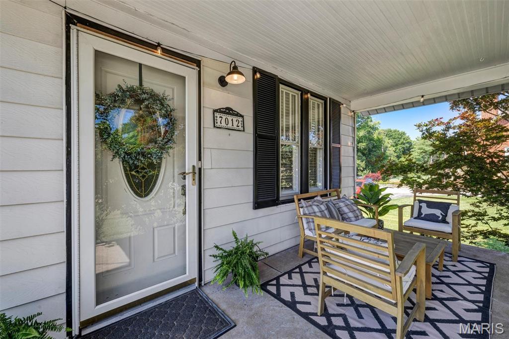 7012 South Rock Hill Road St. Louis, MO 63123 - Photo 4 of 54