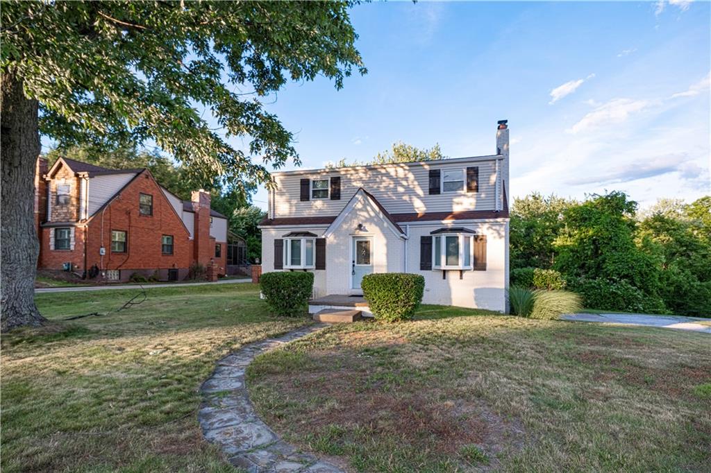 22 Herbst Road Coraopolis, PA 15108 - Photo 2 of 40
