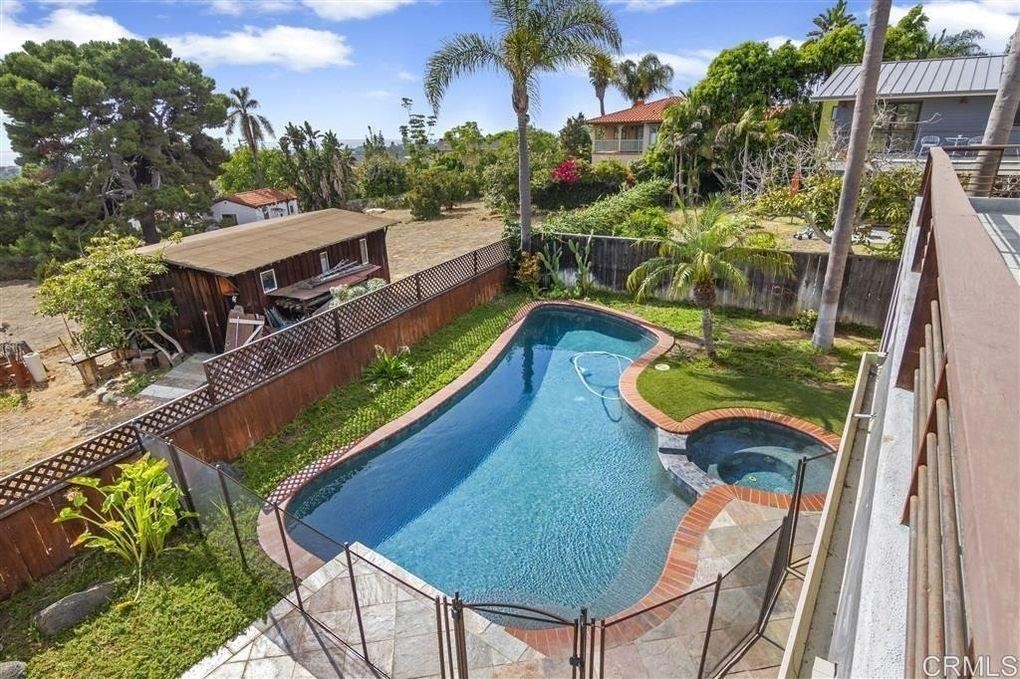 610 Hymettus Avenue Encinitas, CA 92024 - Photo 8 of 13