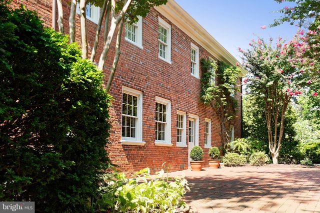 $4,200,000 | 607 Oronoco Street, Alexandria, VA 22314