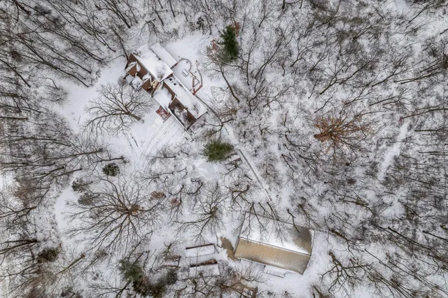 $799,999 | 5101 South Johnson Road, Beloit, WI 53511