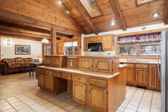 $799,999 | 5101 South Johnson Road, Beloit, WI 53511