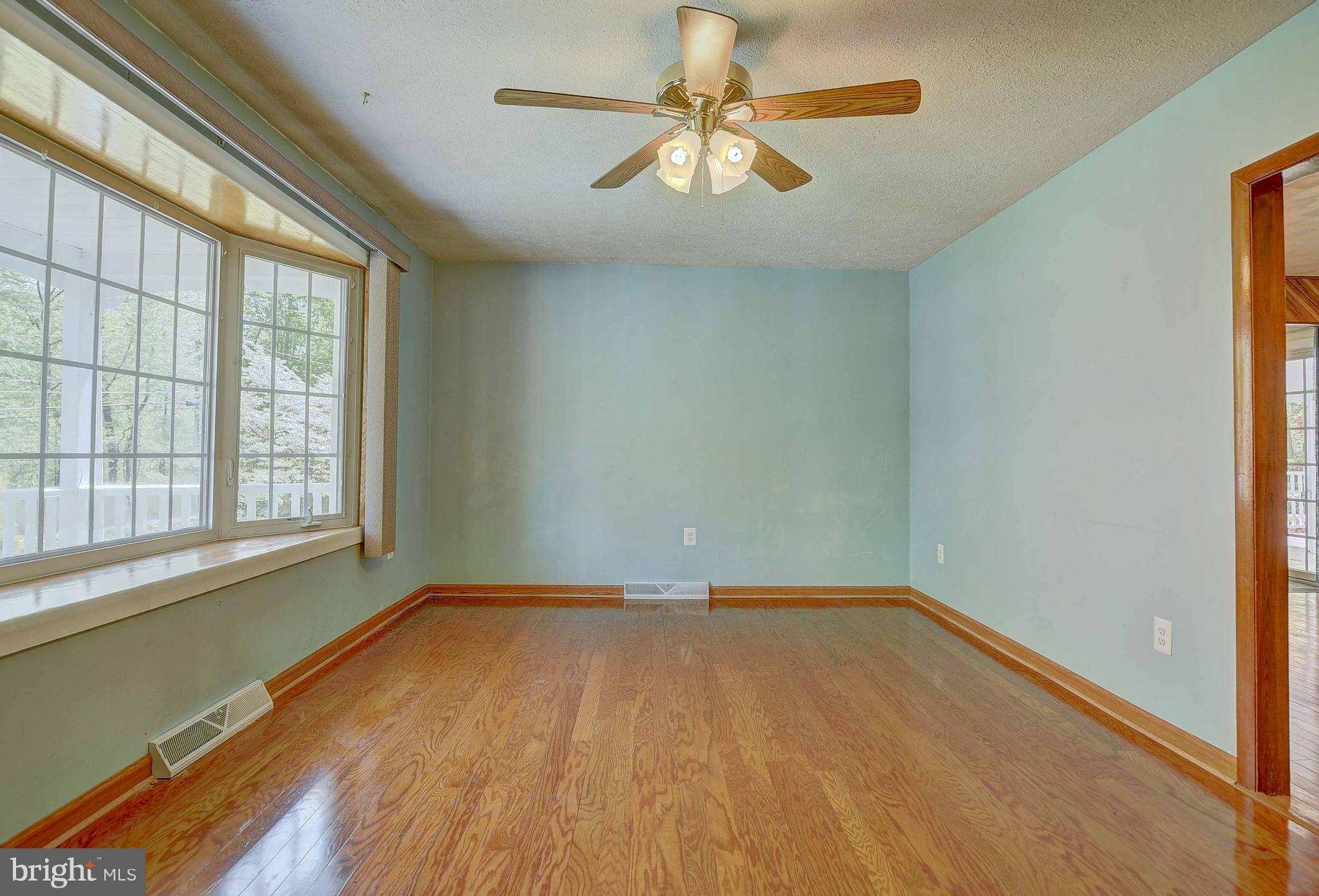 2106 Carsins Run Road Aberdeen, MD 21001 - Photo 7 of 30 Living Room