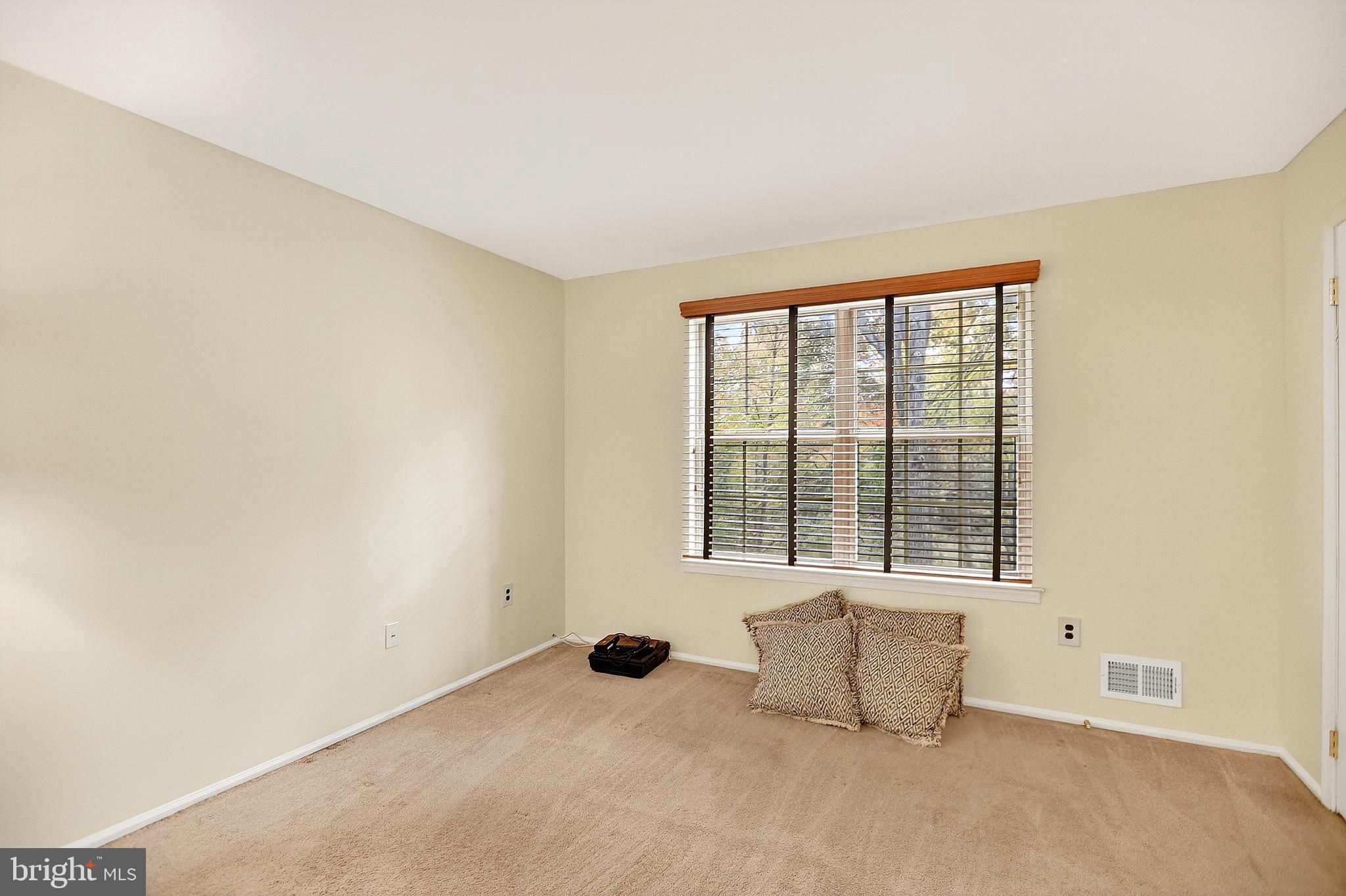 13 Azalea Court Lawrenceville, NJ 08648 - Photo 15 of 27 an empty room with a window
