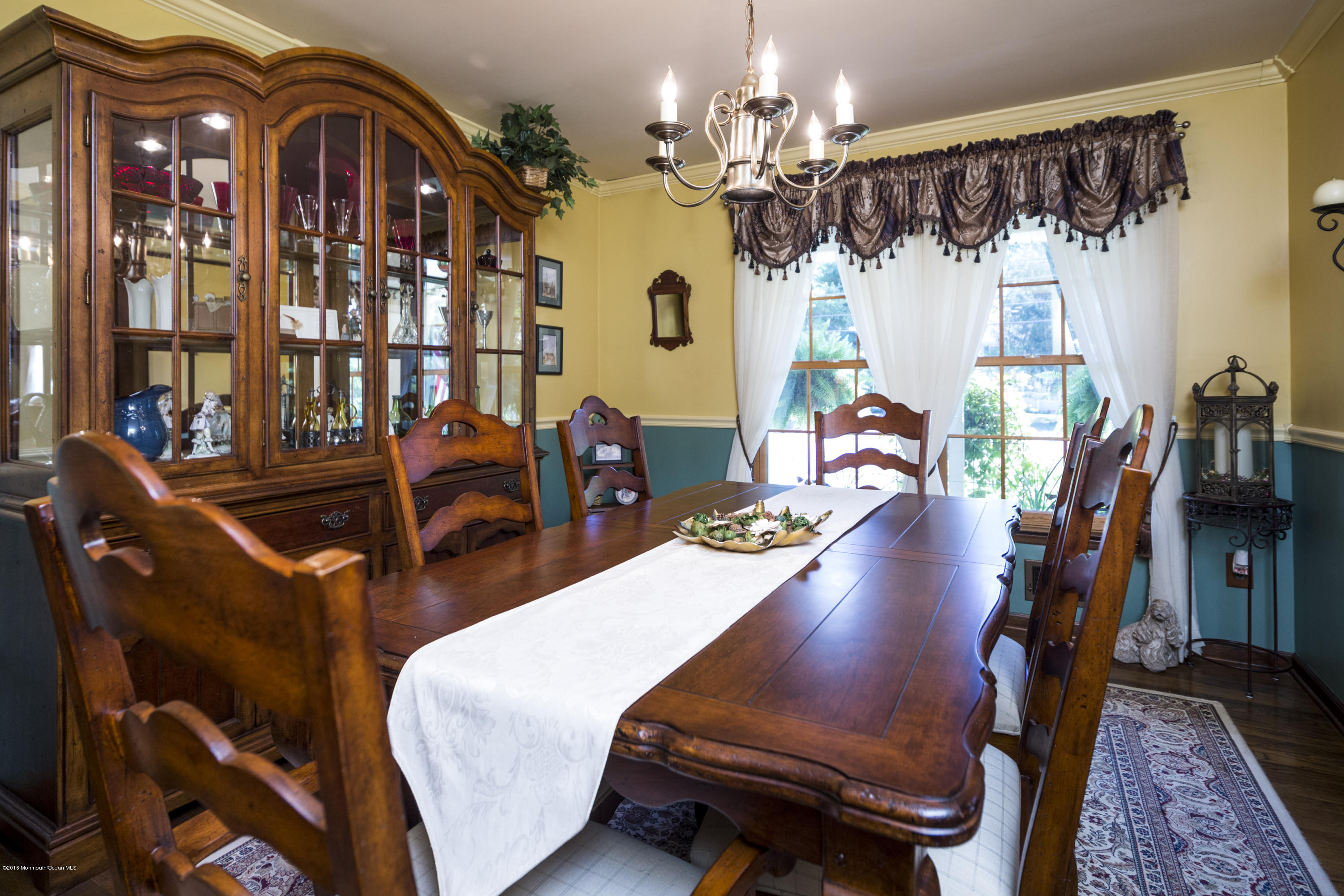 22 Ardmore Road Freehold, NJ 07728 - Photo 6 of 37 LOVELY FORMAL DINING ROOM