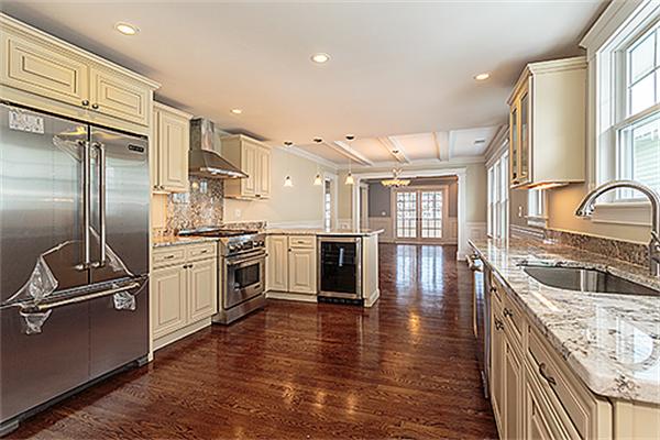 53 Carver Road, Unit 53 Watertown, MA 02472 - Photo 8 of 20 Gallery Image 8