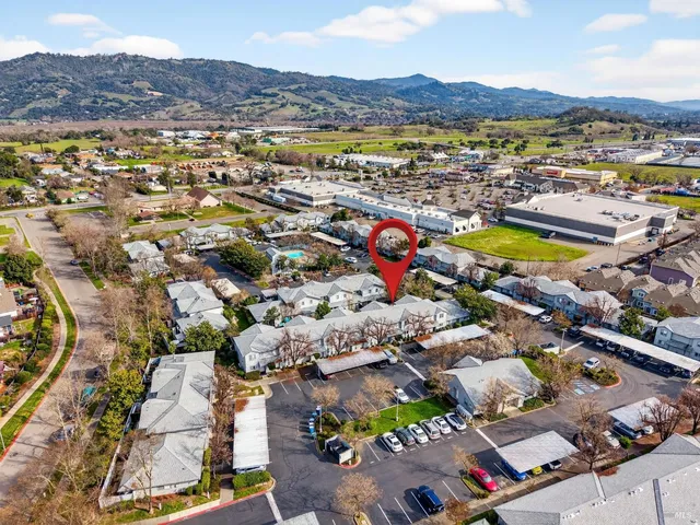 $370,000 | 205 Elbridge Avenue, Unit H, Cloverdale, CA 95425