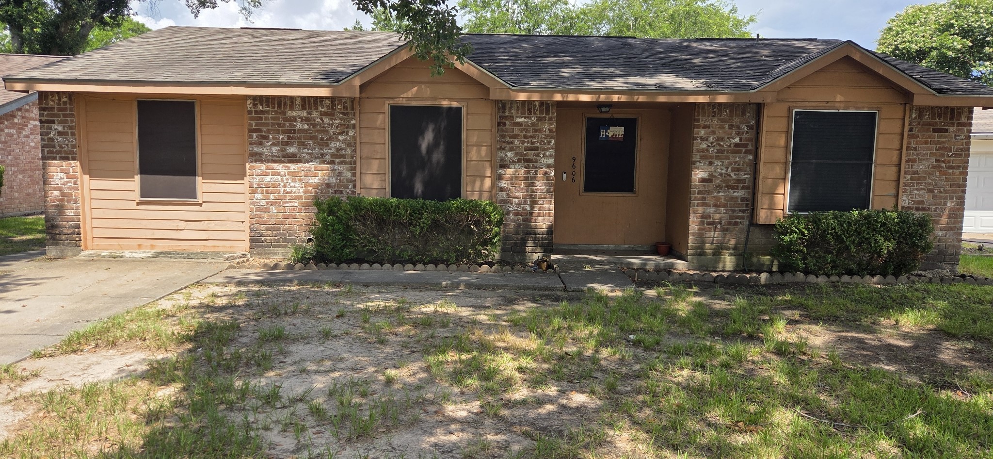9606 Wind Flower Lane Houston, TX 77086 - Photo 2 of 4