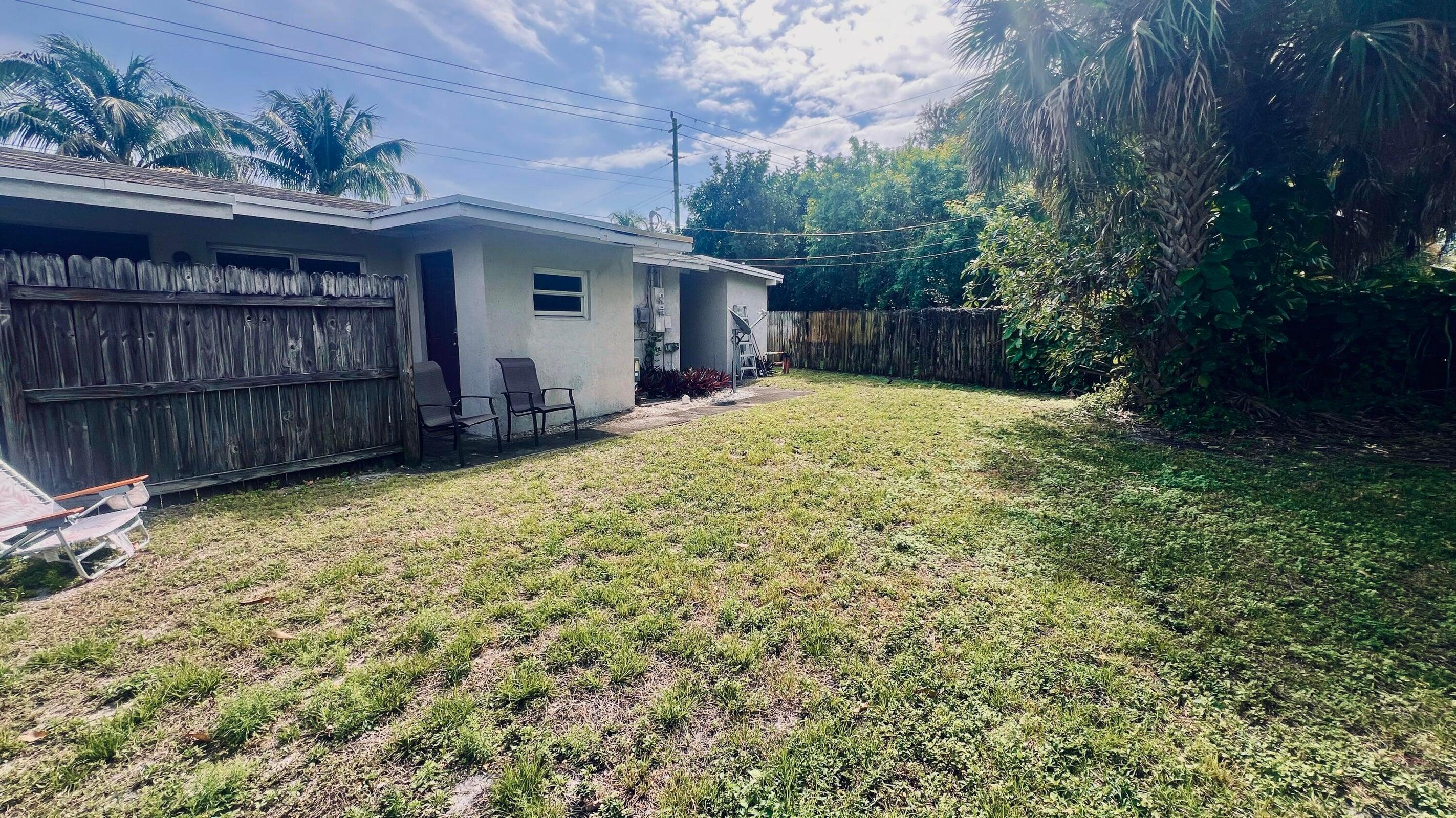 103 Southwest 3rd Avenue Boca Raton, FL 33432 - Photo 9 of 9 back_ext