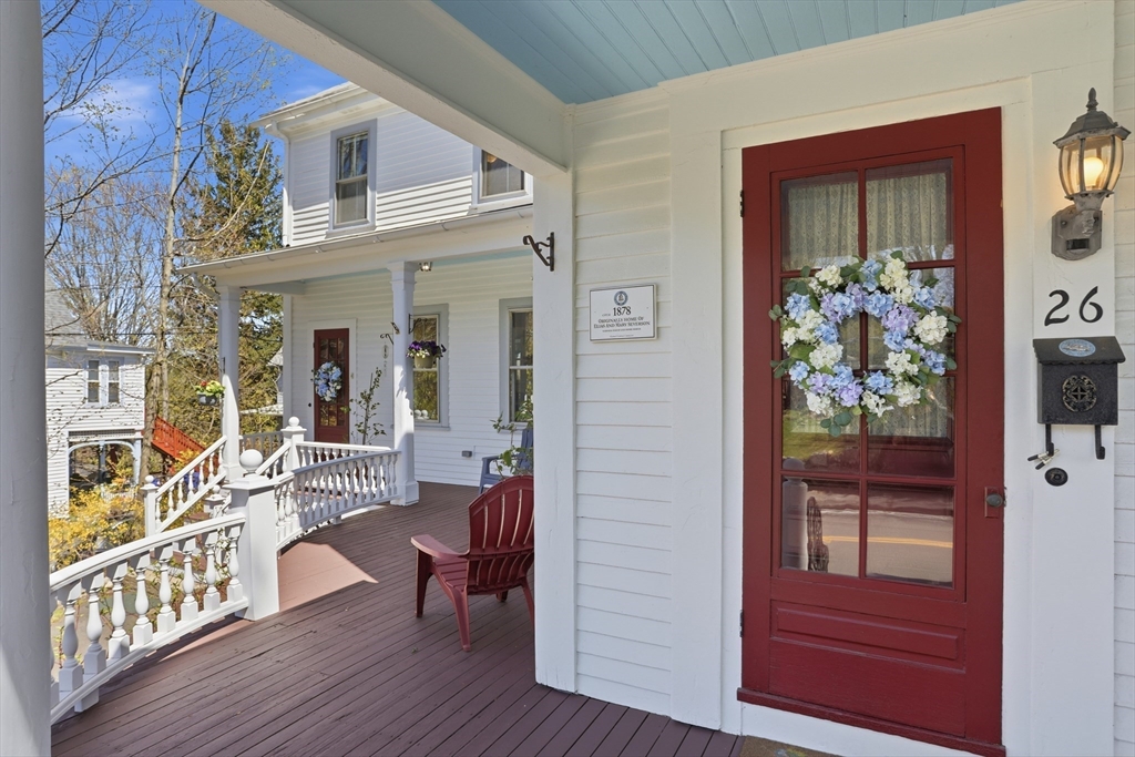 26 Walnut Street Maynard, MA 01754 - Photo 2 of 38