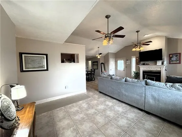 $199,999 | 2229 Riverland Drive, Chalmette, LA 70043