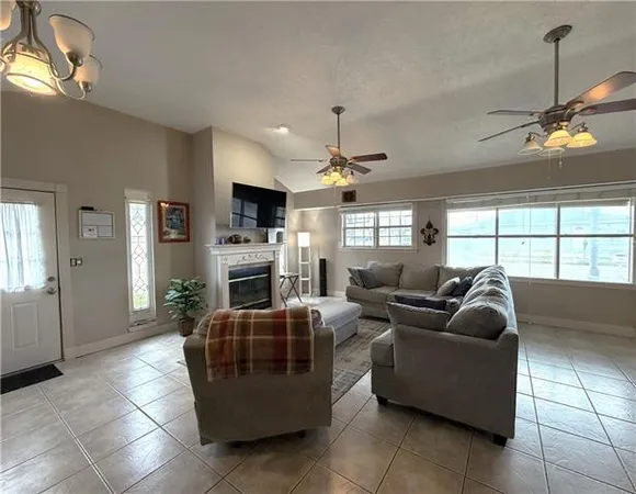 $199,999 | 2229 Riverland Drive, Chalmette, LA 70043