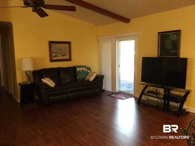 9418 Hammock Road Elberta, AL 36530 - Photo 4 of 16 Living