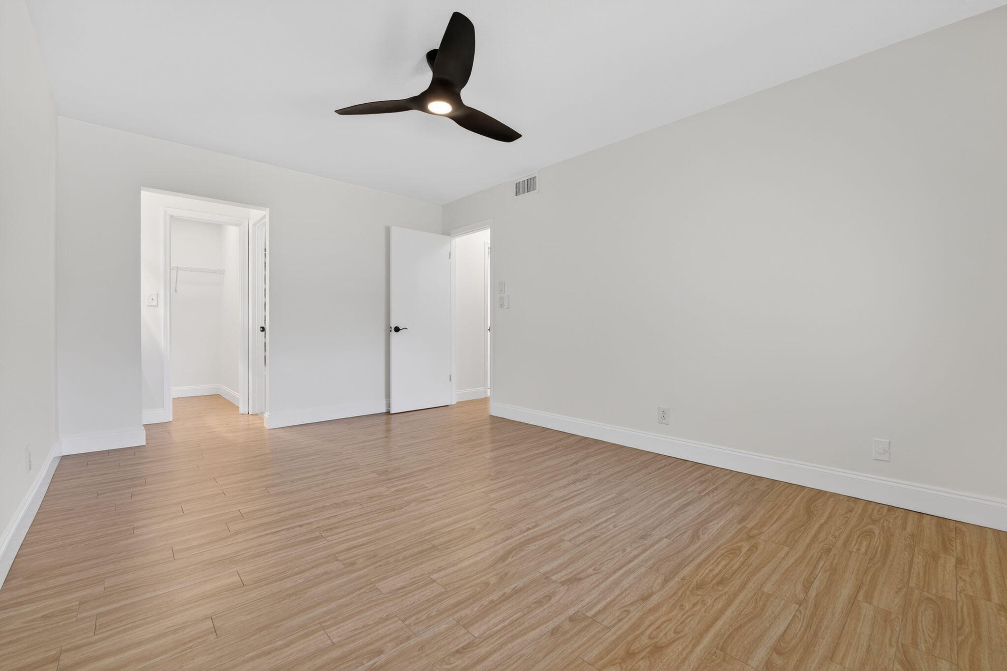 1174 Northwest 13th Street, Unit 242B Boca Raton, FL 33486 - Photo 8 of 40 21-web-or-mls-DSC03143
