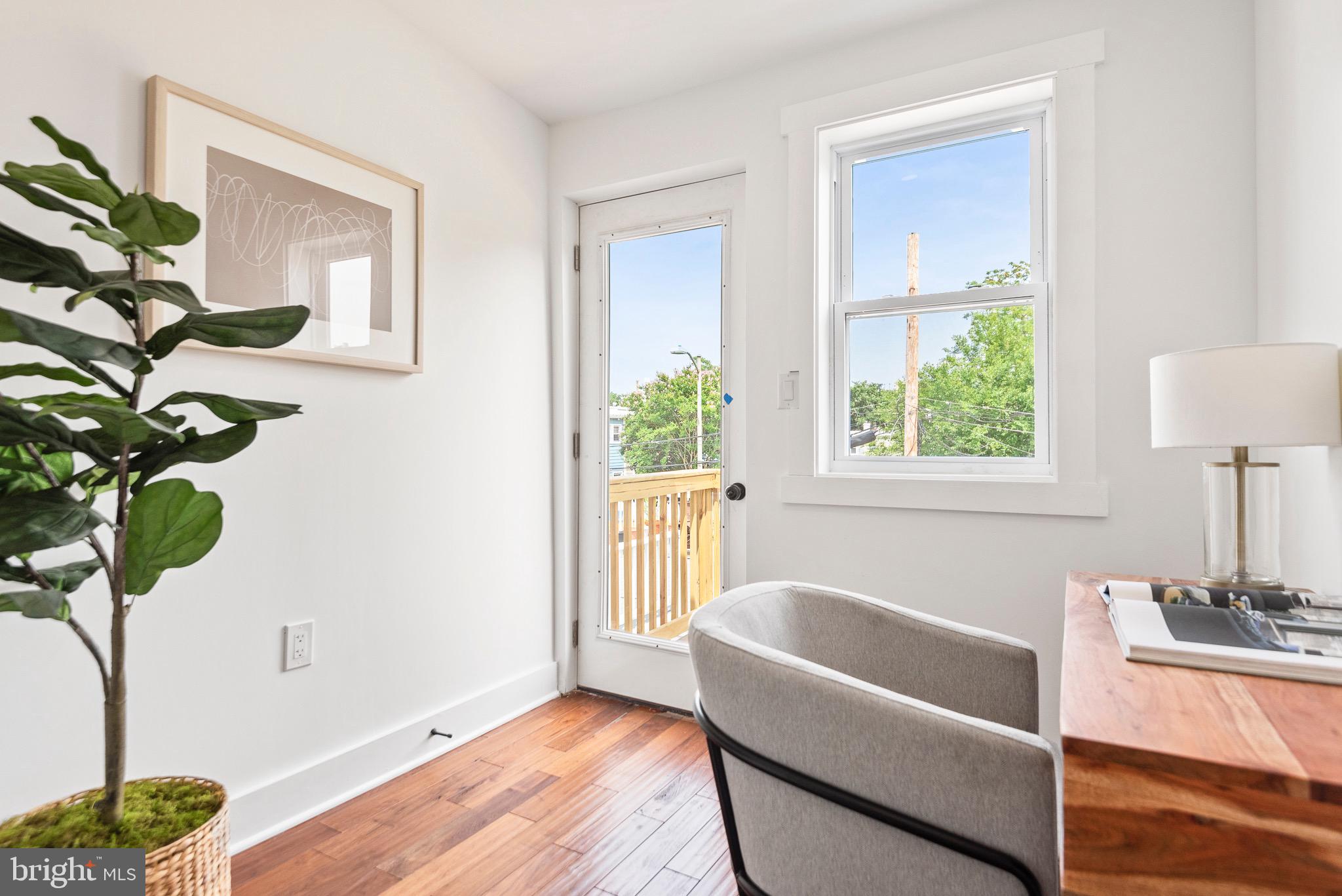 212 16th Street Southeast Washington, DC 20003 - Photo 23 of 48