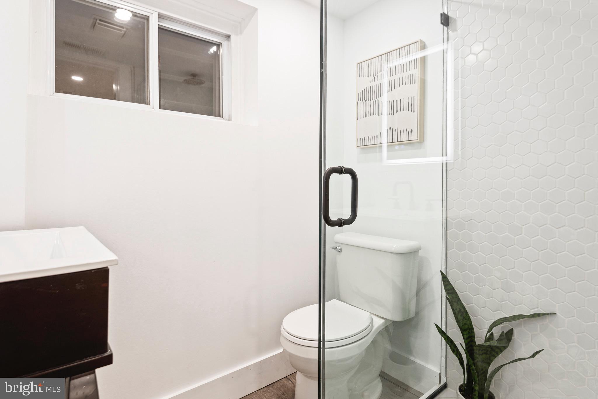 212 16th Street Southeast Washington, DC 20003 - Photo 39 of 48
