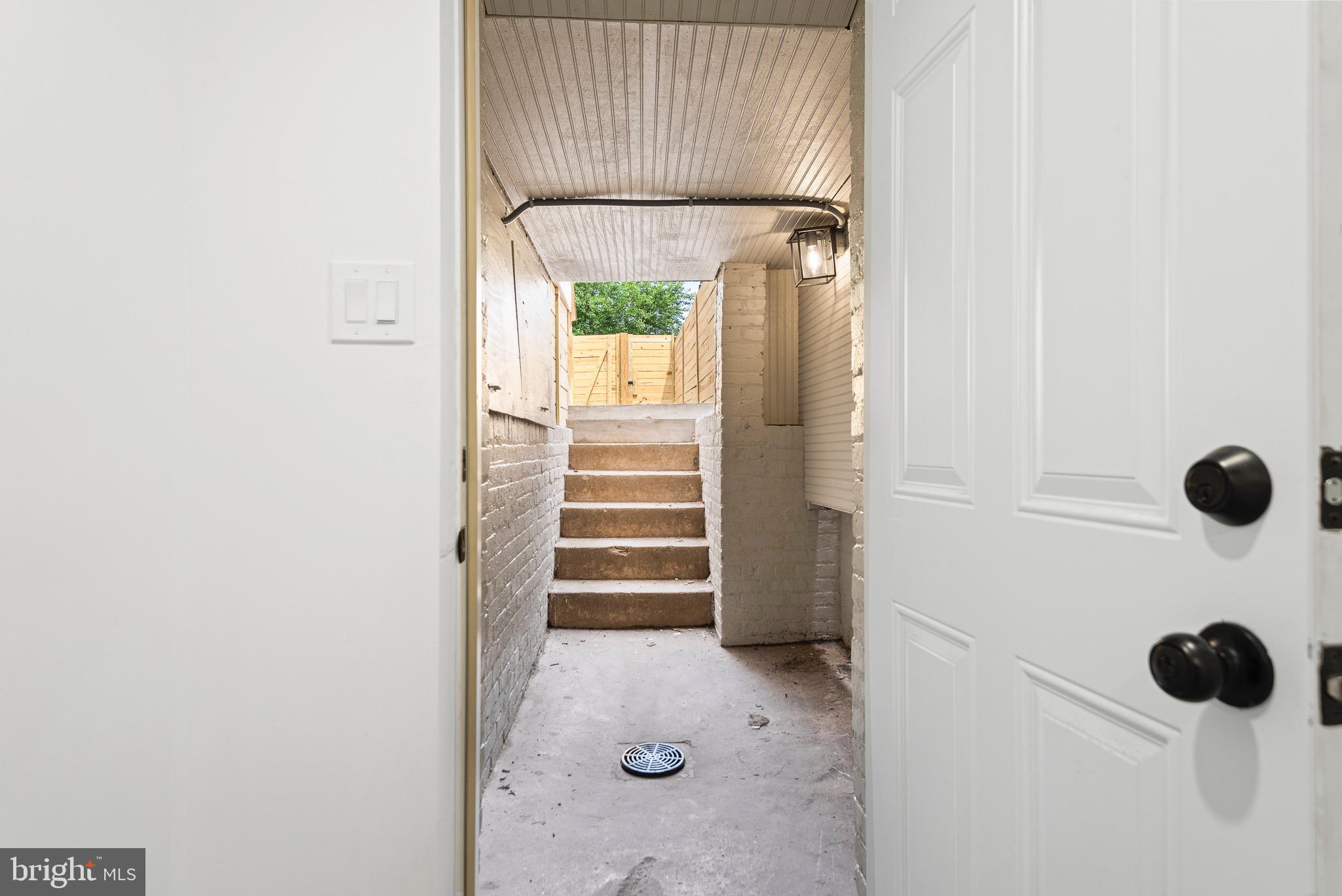 212 16th Street Southeast Washington, DC 20003 - Photo 42 of 48