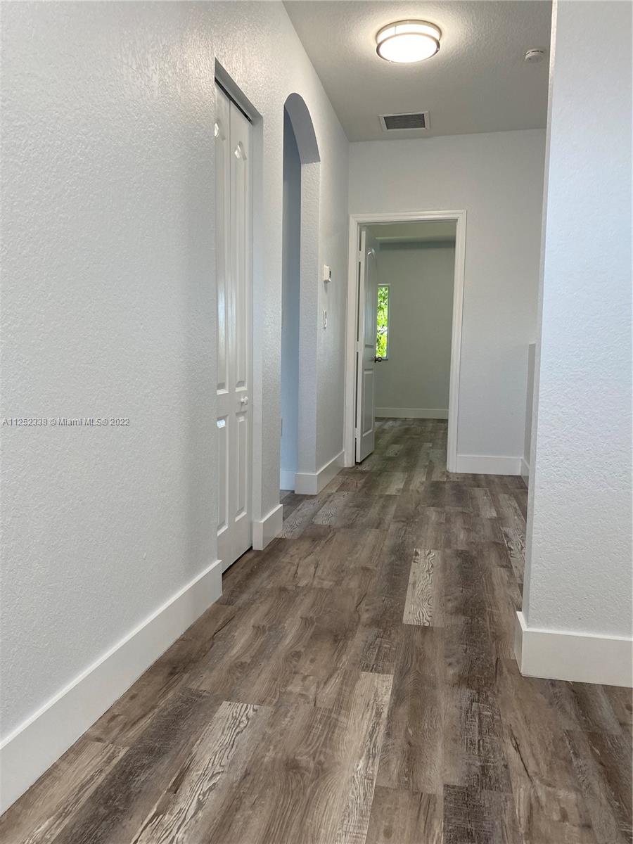 16350 Southwest 50th Terrace Miami, FL 33185 - Photo 30 of 59