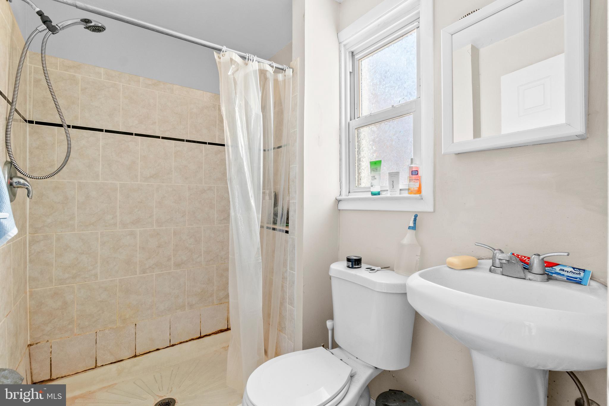 211 East 33rd Street Baltimore, MD 21218 - Photo 35 of 44