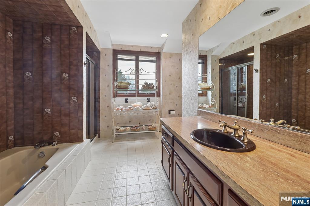 9 Toboggan Ridge Saddle River, NJ 07458 - Photo 41 of 50