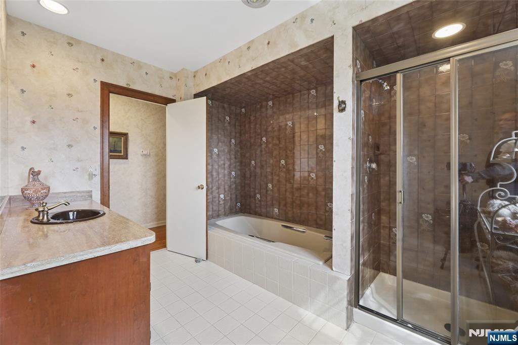 9 Toboggan Ridge Saddle River, NJ 07458 - Photo 42 of 50