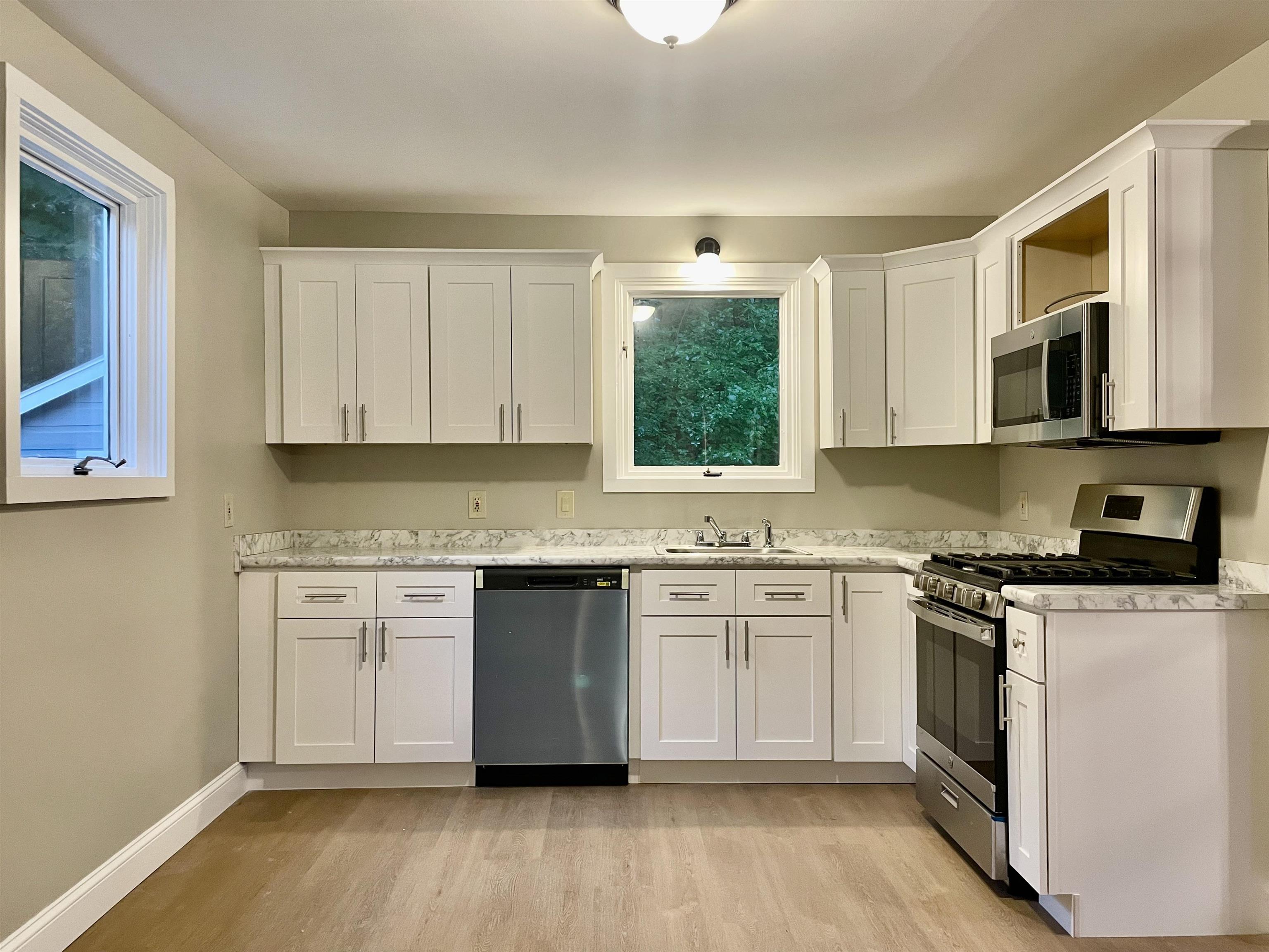 21 Highland Street Concord, NH 03301 - Photo 2 of 26