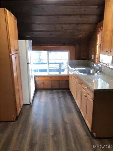 $1,350 | 39501 Lakeview Pines Road, Big Bear Lake, CA 92315