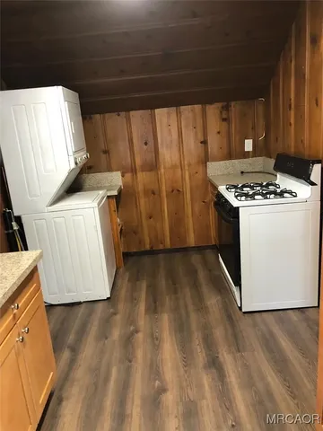 $1,350 | 39501 Lakeview Pines Road, Big Bear Lake, CA 92315