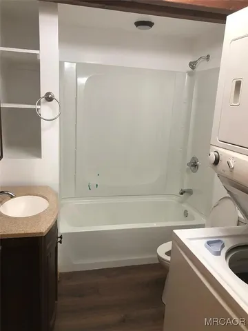 $1,350 | 39501 Lakeview Pines Road, Big Bear Lake, CA 92315