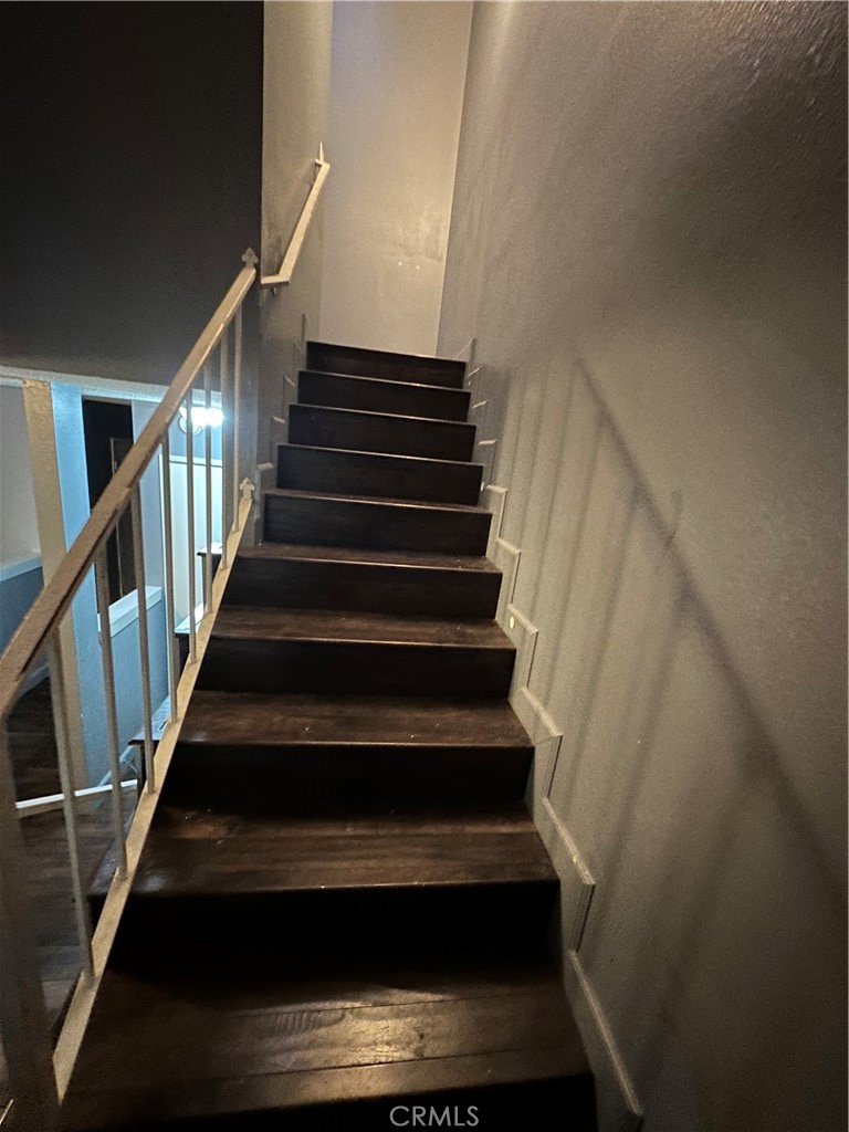 165 Racquet Club Drive Compton, CA 90220 - Photo 23 of 47 a view of entryway