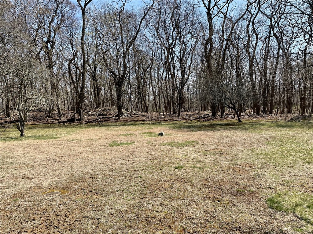 5 Appian Way Johnston, RI 02919 - Photo 3 of 3