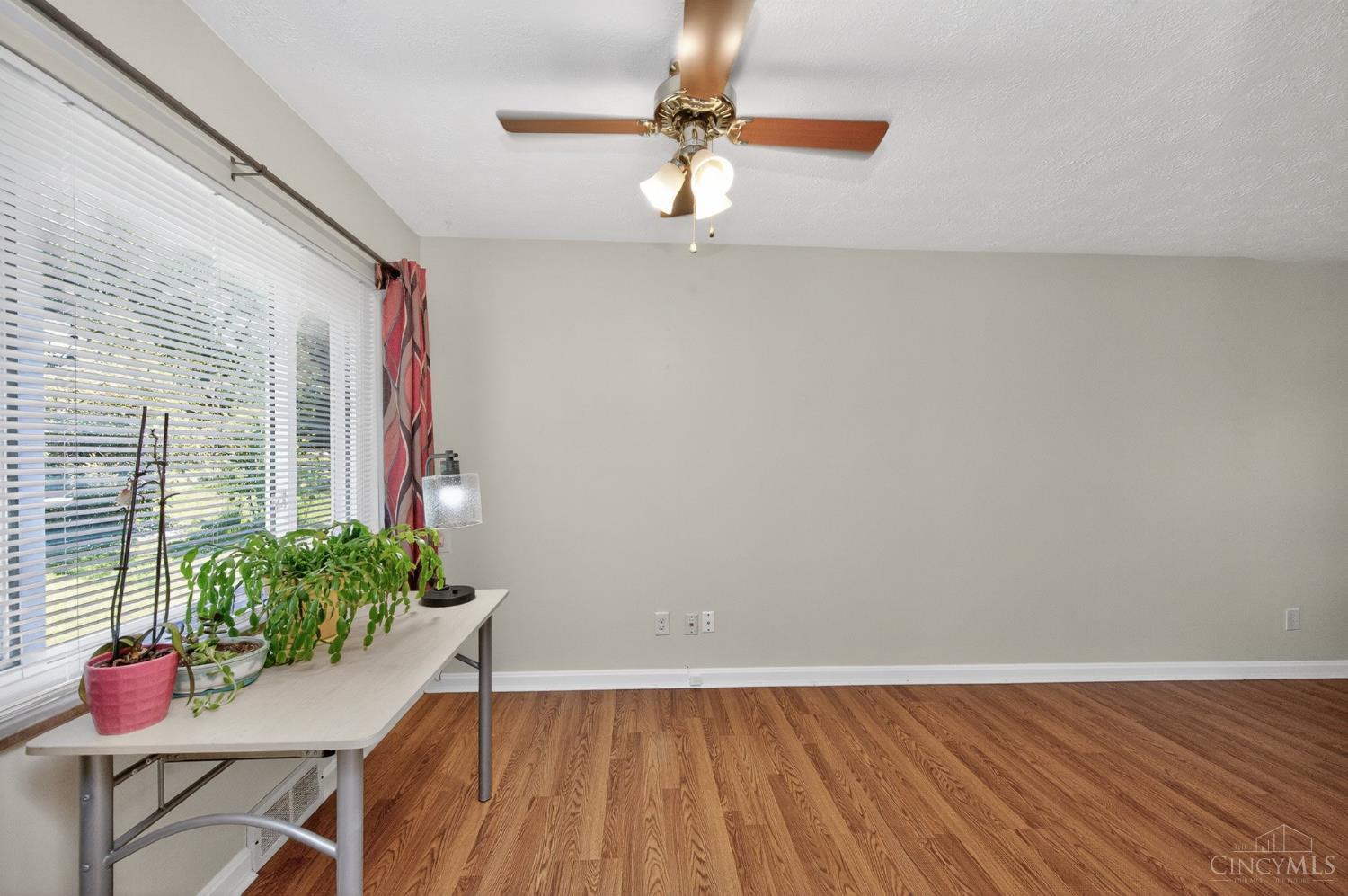 7987 West Chester Road West Chester, OH 45069 - Photo 16 of 37 Gallery Image 16