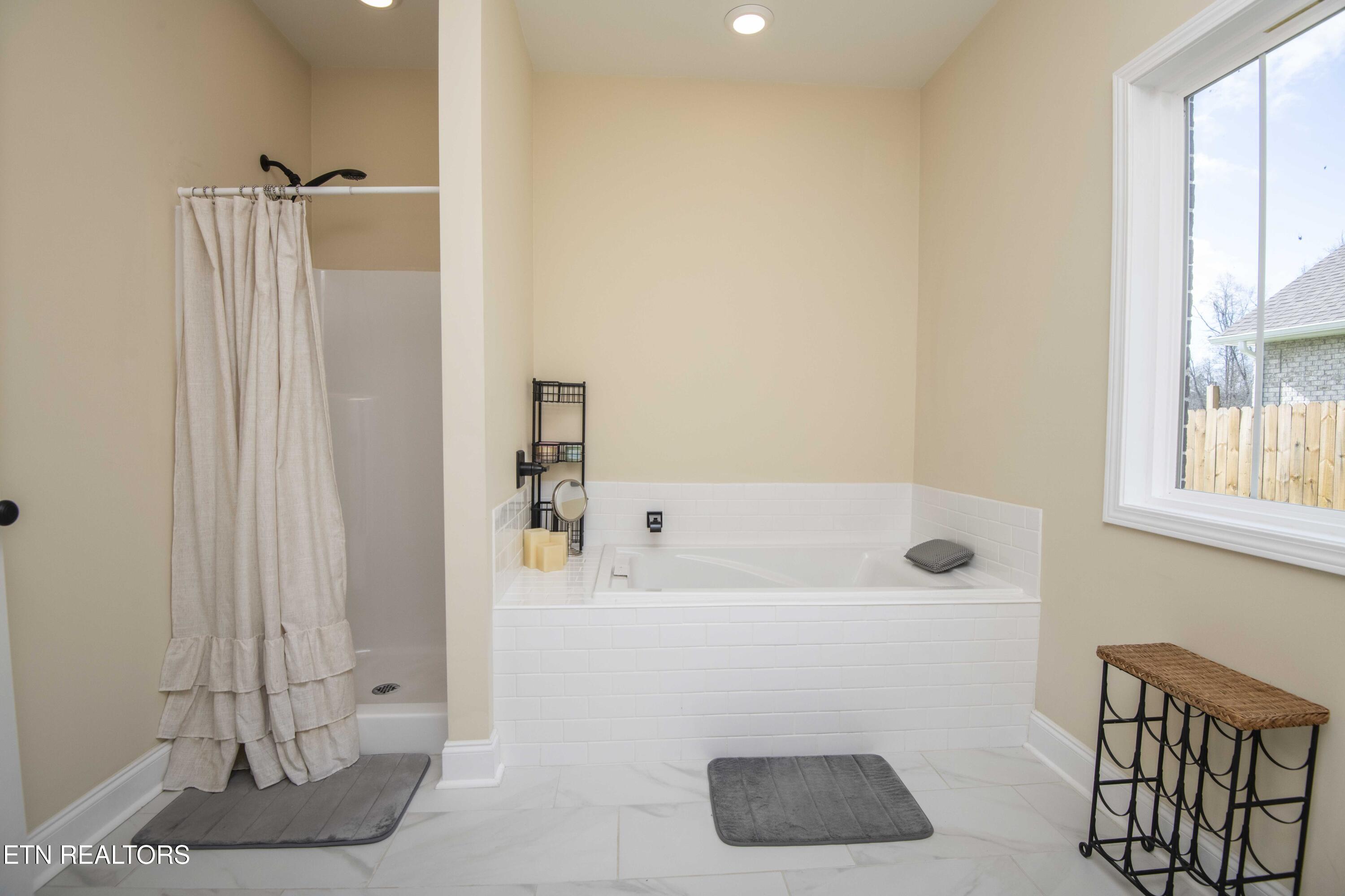 100 Claude Steadman Place Clinton, TN 37716 - Photo 29 of 43 master bath 2_1