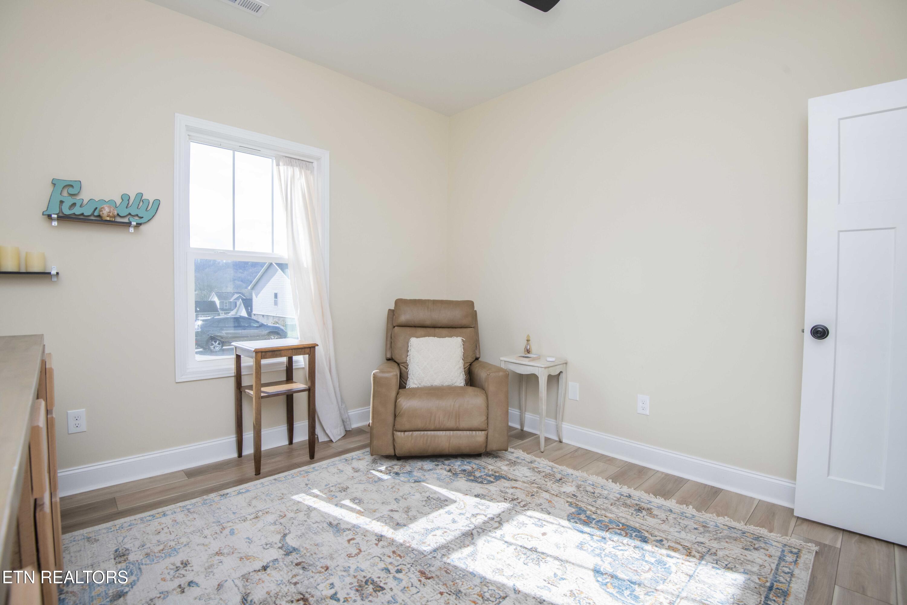 100 Claude Steadman Place Clinton, TN 37716 - Photo 31 of 43 second bed 1_1